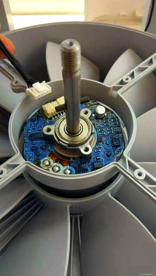 小米空氣凈化器2使用一年后網友進行大清洗