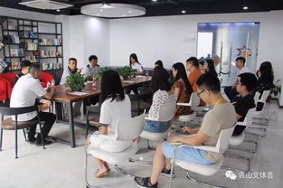 青山區(qū)開展互聯(lián)網(wǎng)文化經(jīng)營單位市區(qū)聯(lián)合執(zhí)法檢查暨法規(guī)宣講會